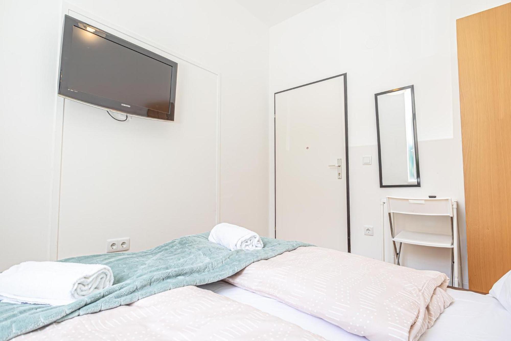 Loevly Shared 6Br With Garden Near Danube & Millenium City Vienne Extérieur photo