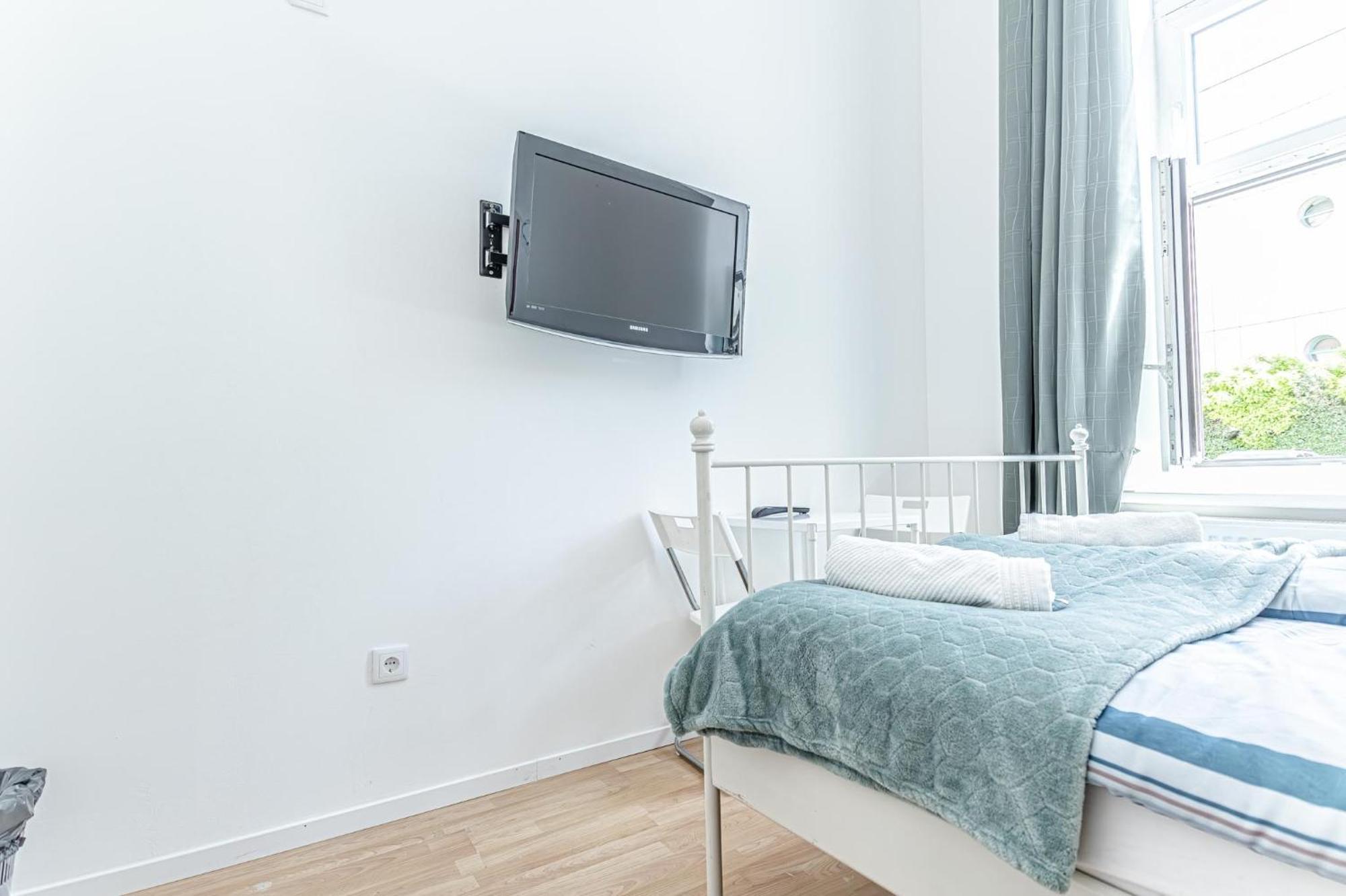 Loevly Shared 6Br With Garden Near Danube & Millenium City Vienne Extérieur photo