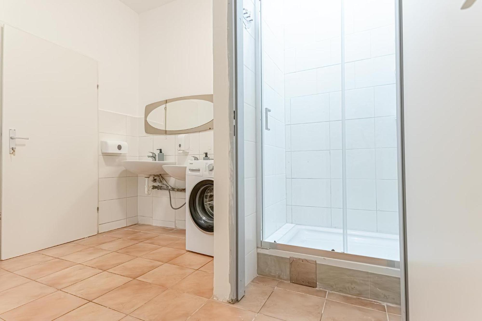 Loevly Shared 6Br With Garden Near Danube & Millenium City Vienne Extérieur photo